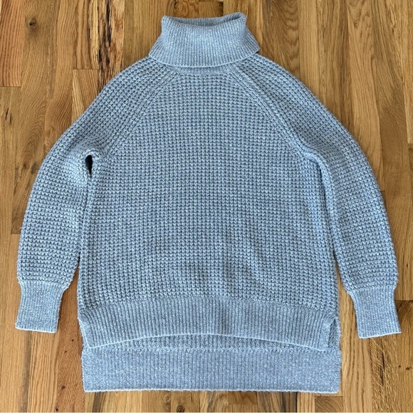 525 Stella Iceberg Light Blue Cotton Oversized Turtleneck Sweater Size S - Picture 2 of 5